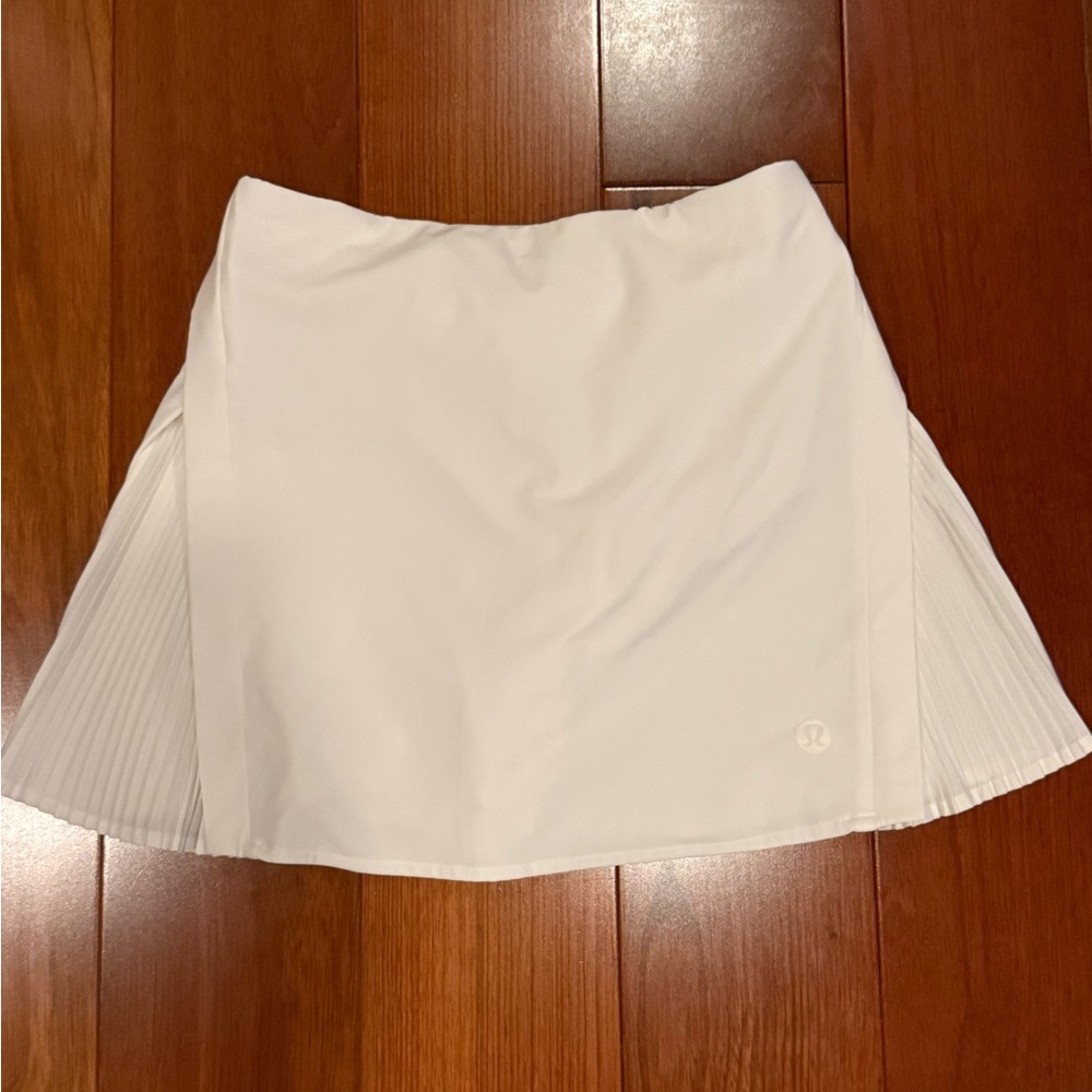 lululemon athletica White A-Line Pleated Skirt